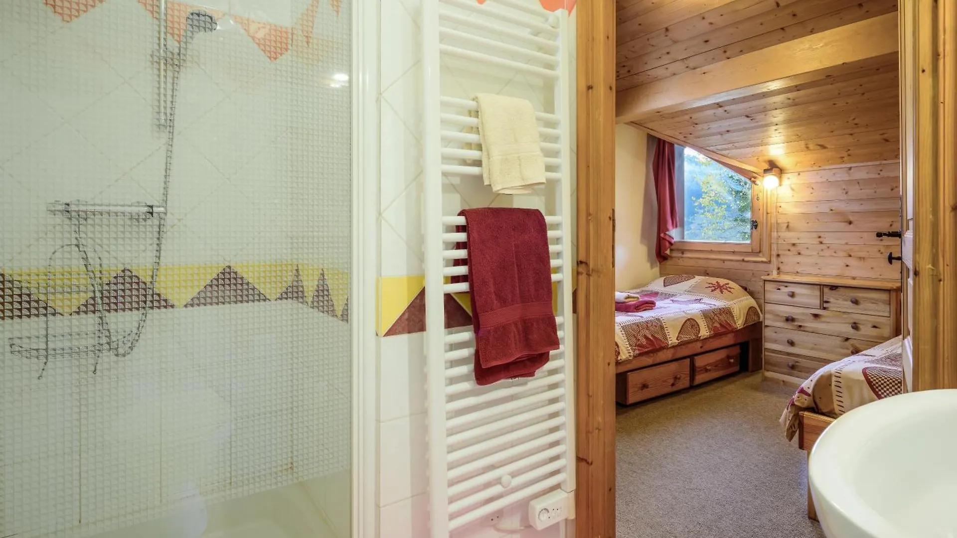 Chalet Leman By Snow Retreat Catered Chalets Courchevel Hotel